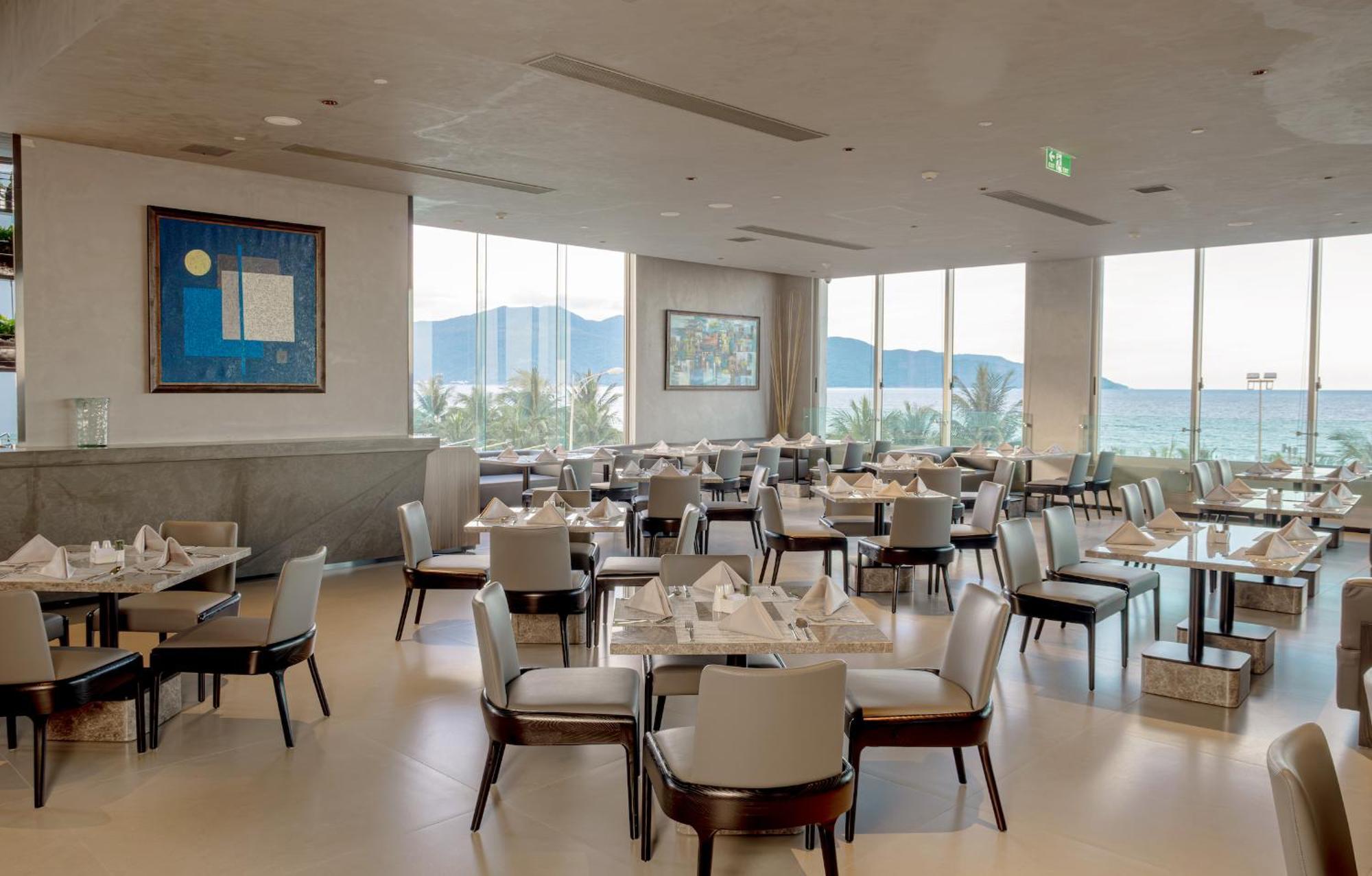 M Hotel Danang Eksteriør bilde Restaurant